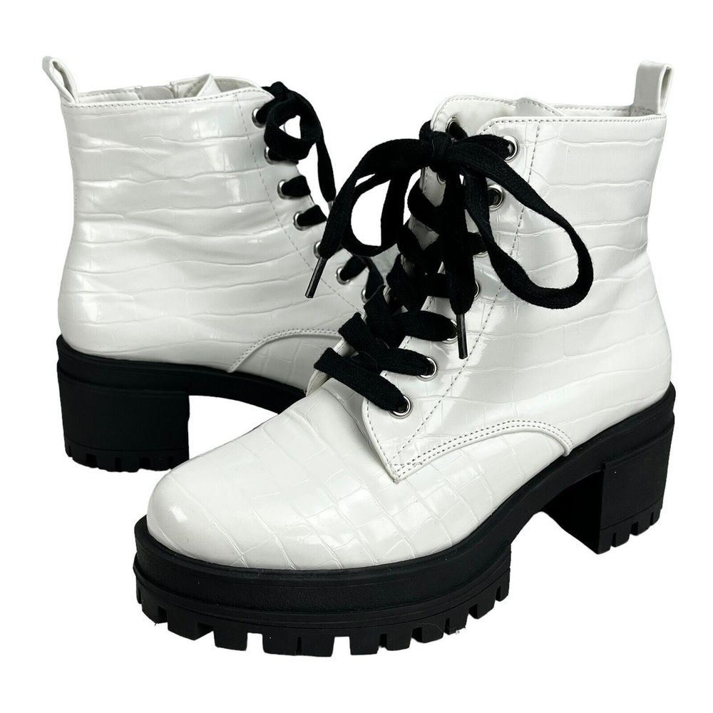 Forever 21 Carra Combat Boots Lace-Up Lug Chunky Sole White Women’s Size 7